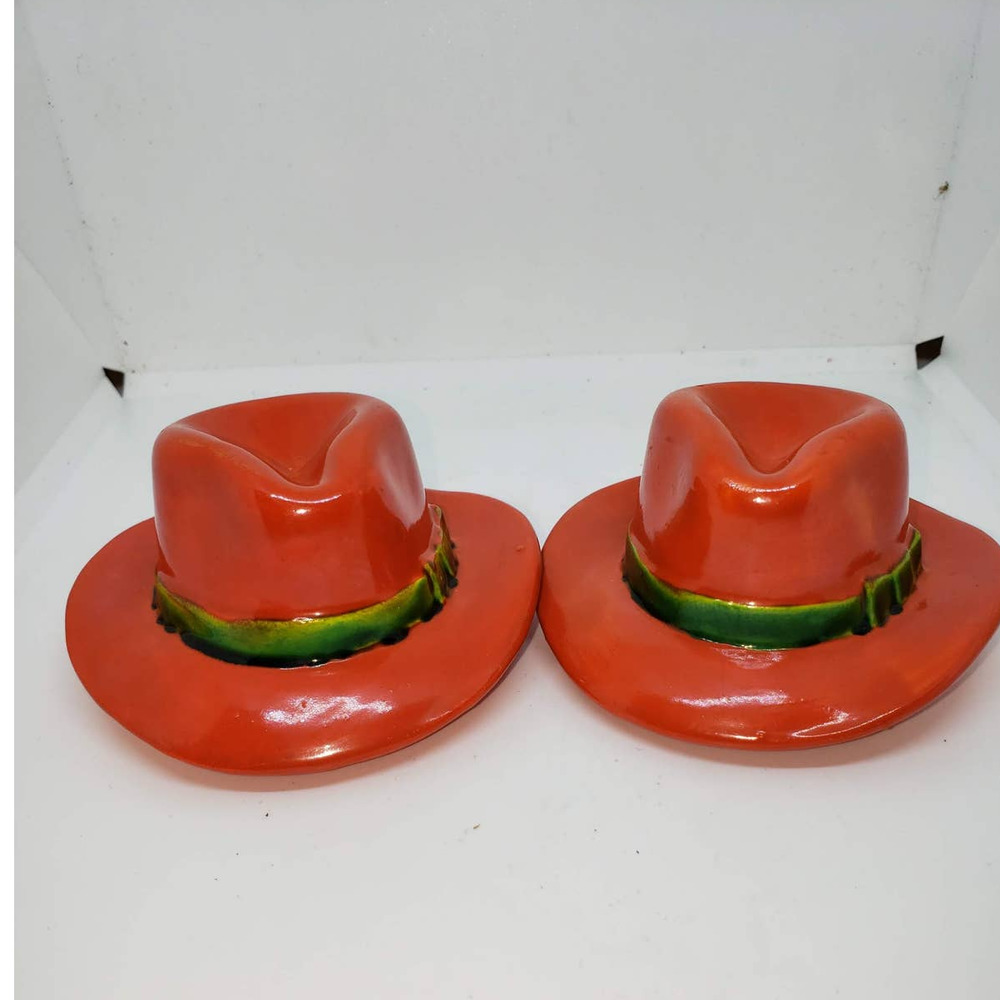 OCCUPIED JAPAN fedora salt Pepper shakers